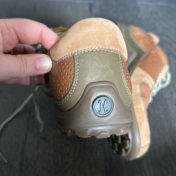 Men’s Cole Haan Brown Tennis Shoe - Picture 4 of 5